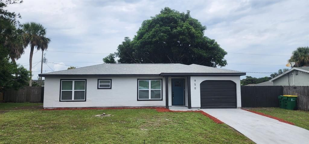 Attached, Backyard, Exterior, Facade, Ranch