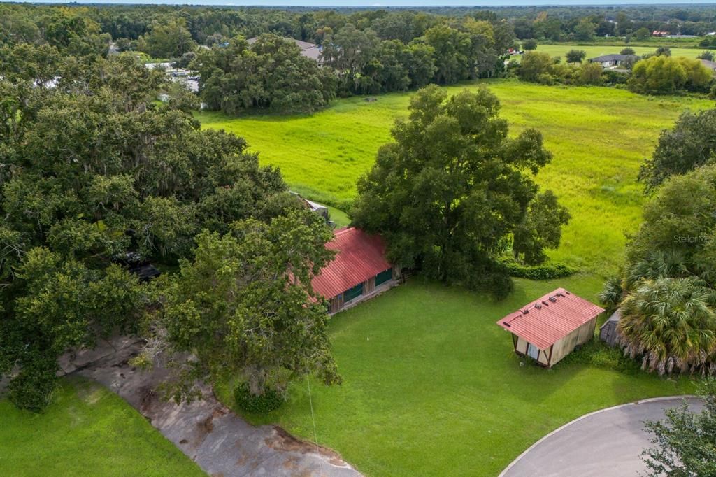Exterior, Drone