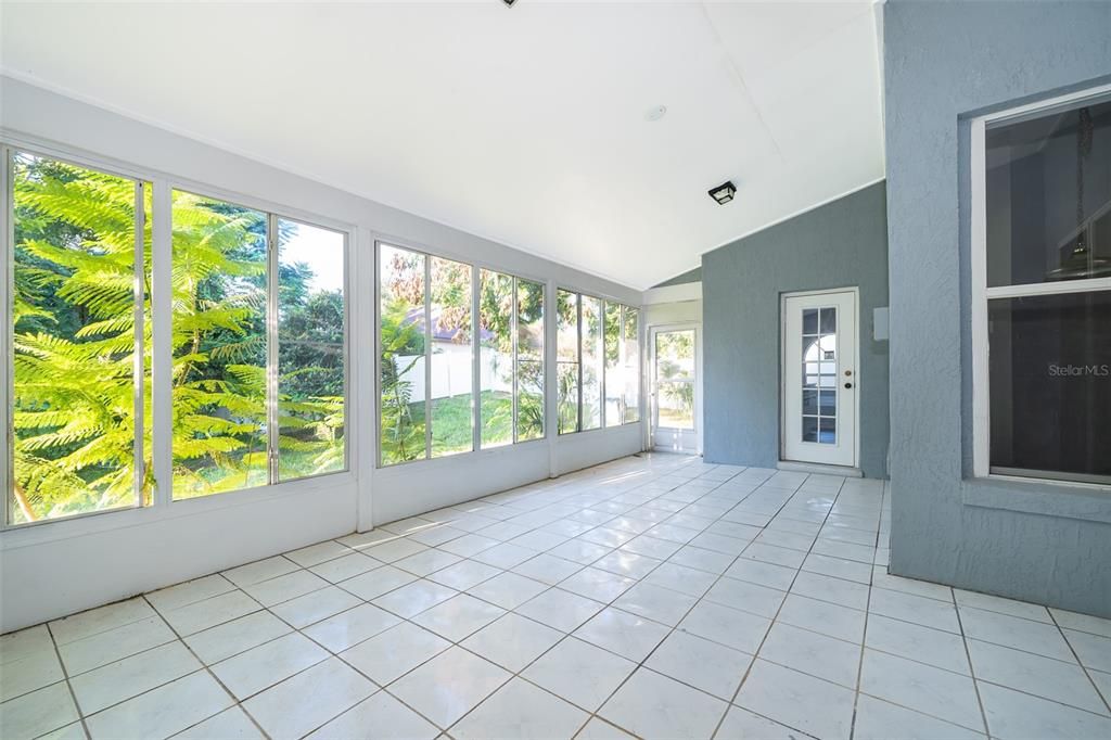 Empty room, Interior, Sun Room