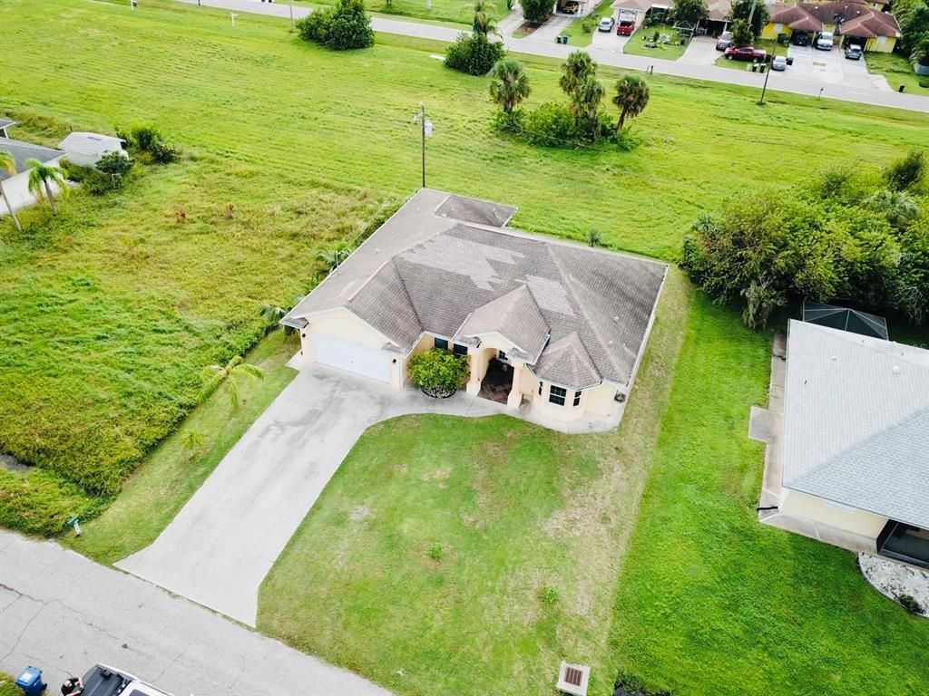 Exterior, Drone