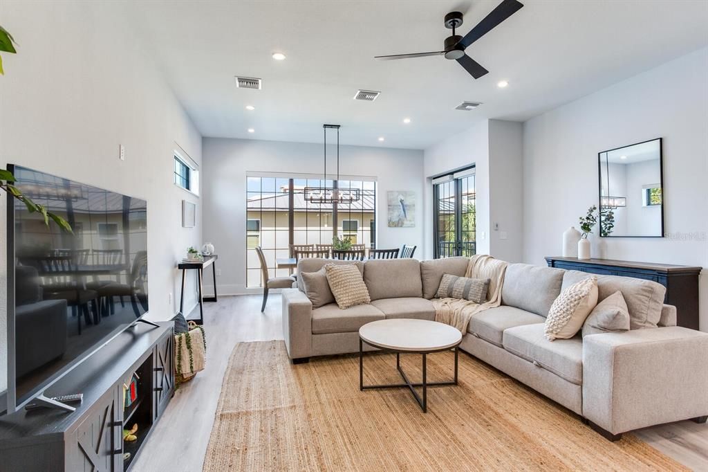 Dining room, Interior, Living room, Pendant Lights, Recessed Lighting, Wood Texture Flooring