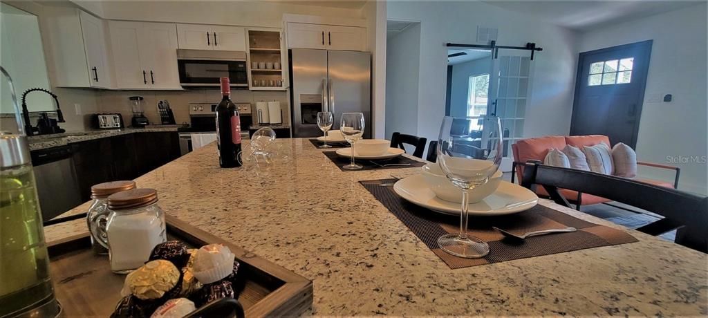 Dining room, Interior, Kitchen, Stainless Steel Appliances