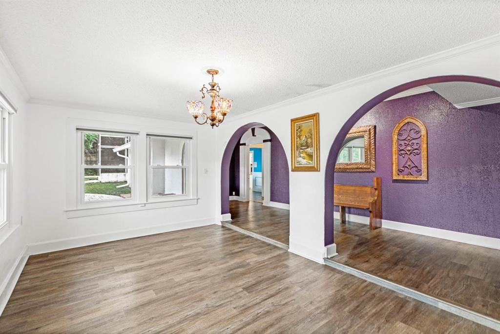 Chandelier, Empty room, Interior, Wood Texture Flooring