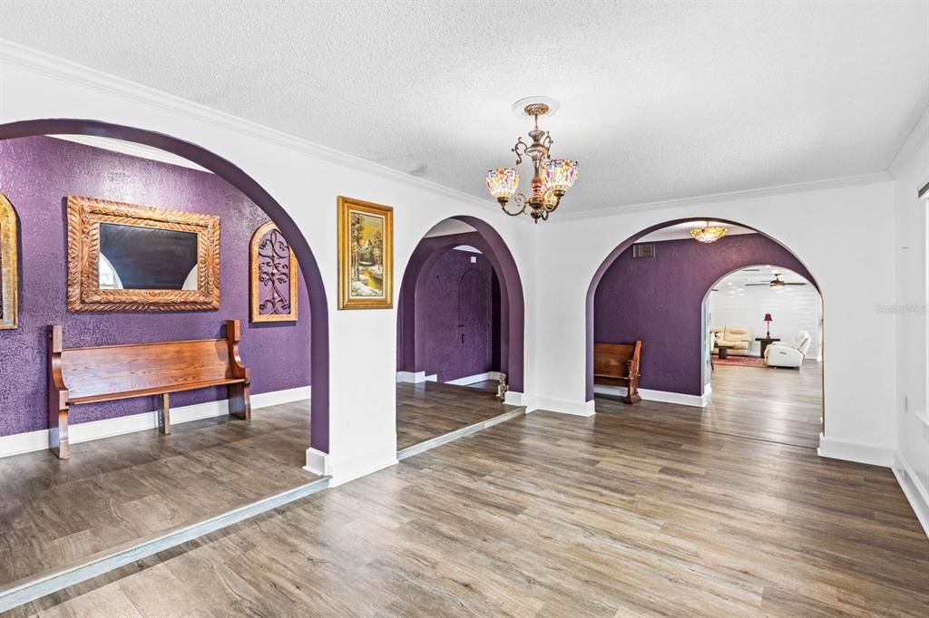 Chandelier, Interior, Wood Texture Flooring