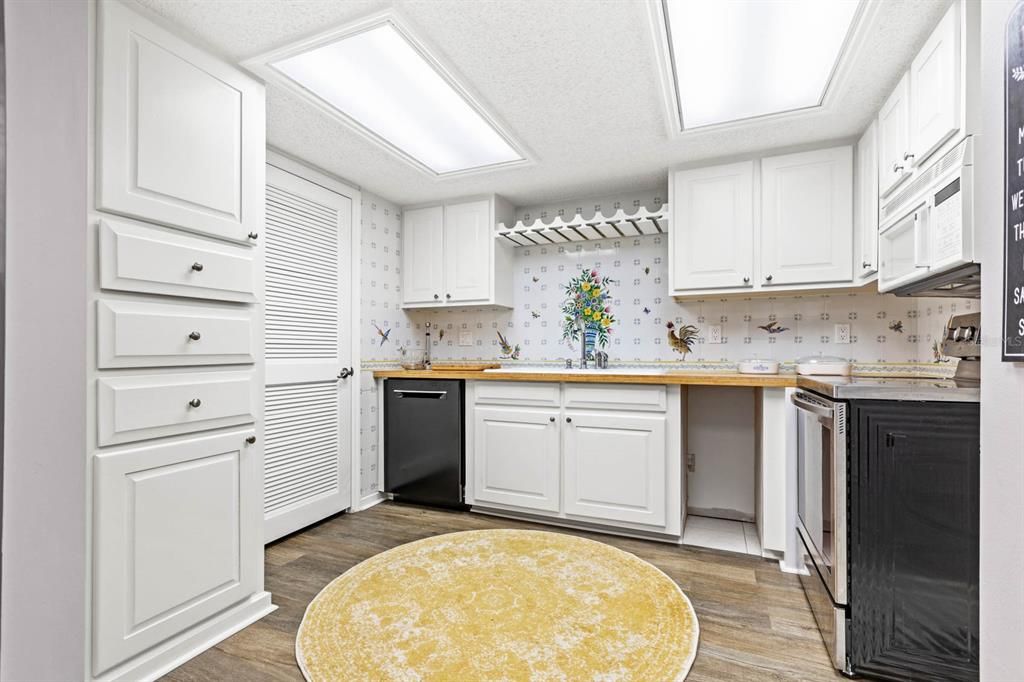 Interior, Kitchen, Wood Texture Flooring