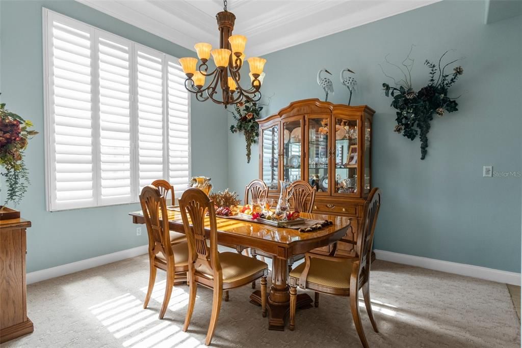 Chandelier, Dining room, Interior