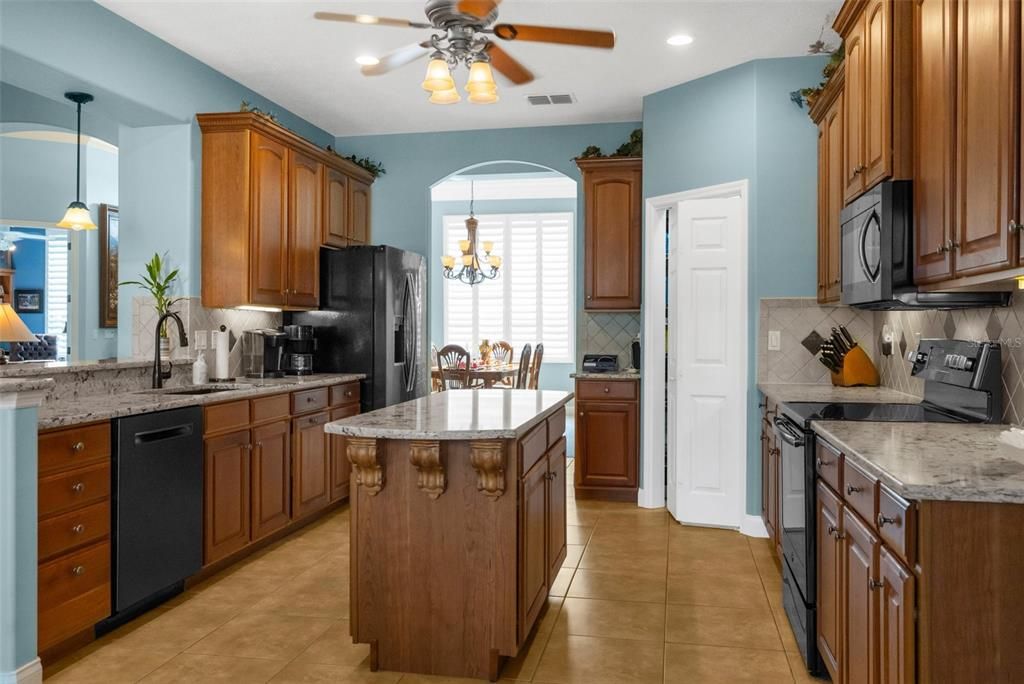 Chandelier, Dining room, Interior, Kitchen, Pendant Lights, Recessed Lighting