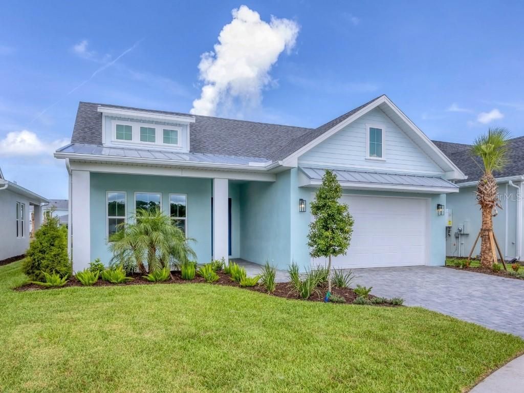 Attached, Exterior, Facade, Ranch
