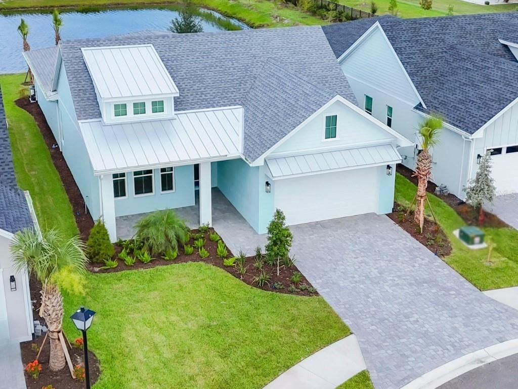 Exterior, Drone