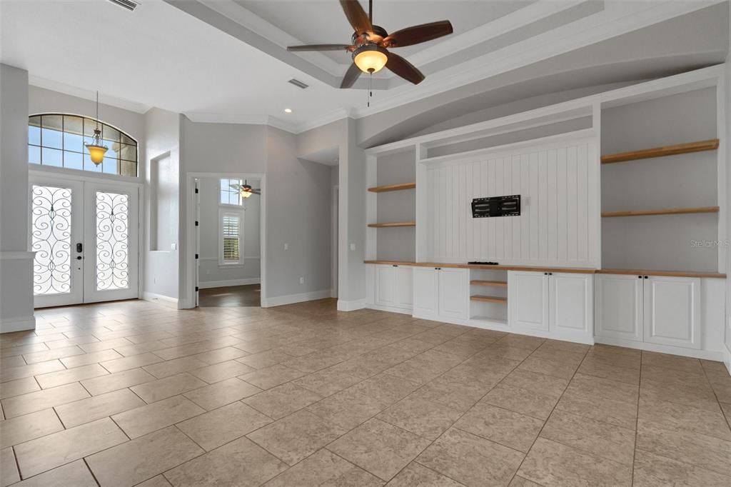 Empty room, Interior, Pendant Lights, Recessed Lighting