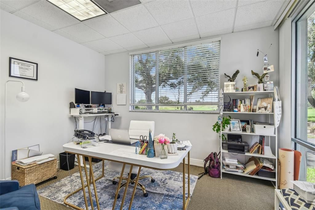 Home Office, Interior