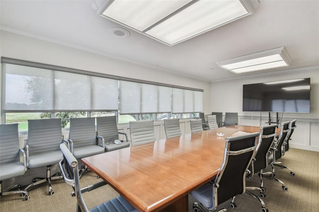 Home Office, Interior