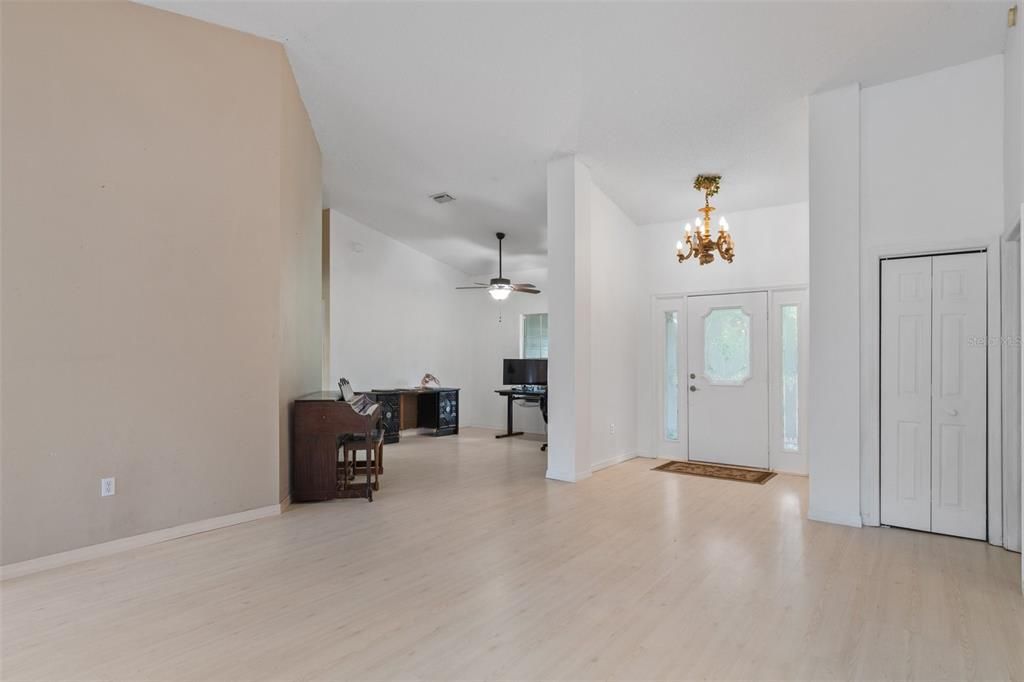 Chandelier, Interior, Piano, Wood Texture Flooring