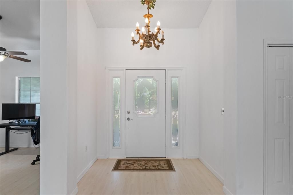 Chandelier, Interior, Wood Texture Flooring
