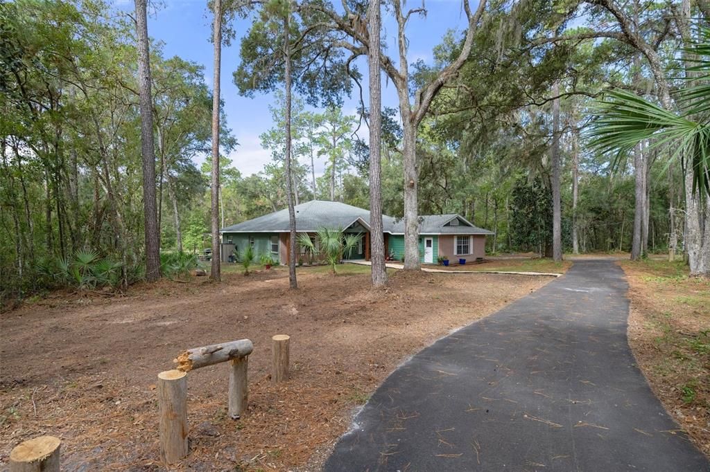 Backyard, Exterior