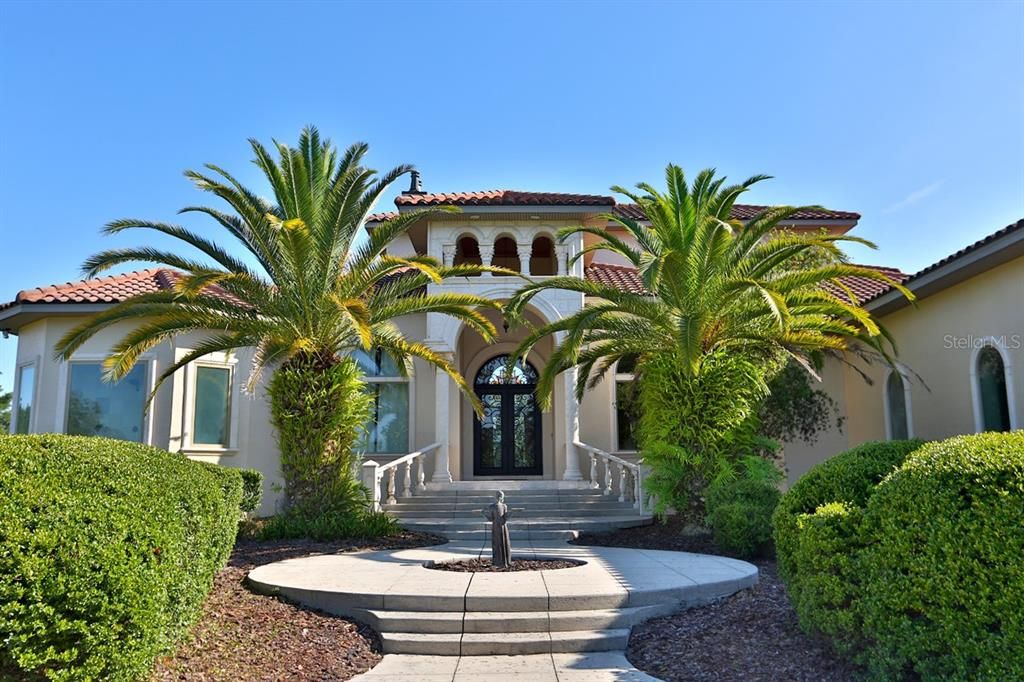 Exterior, Facade, Mediterranean