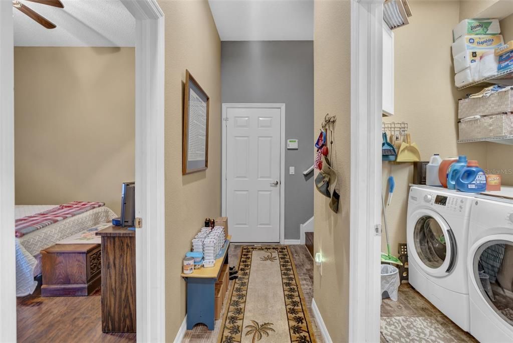Interior, Washer, Wood Texture Flooring