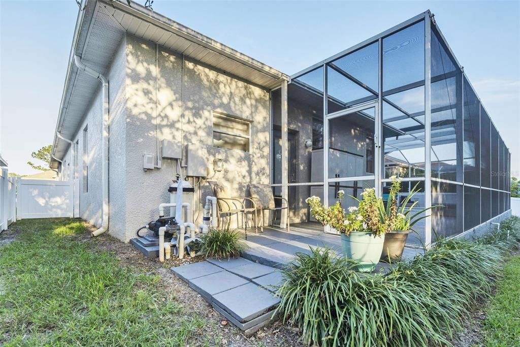 Backyard, Exterior
