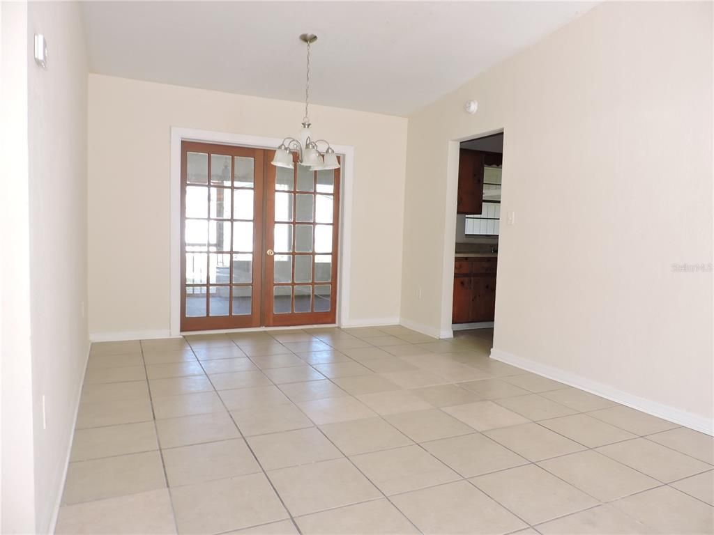 Chandelier, Empty room, Interior