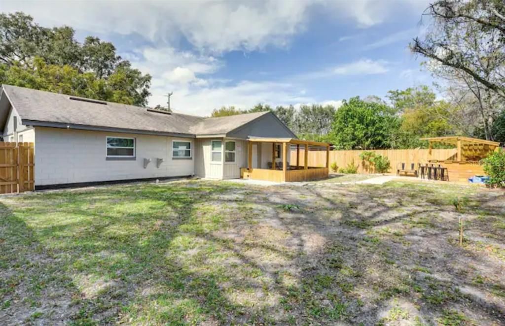 Backyard, Exterior