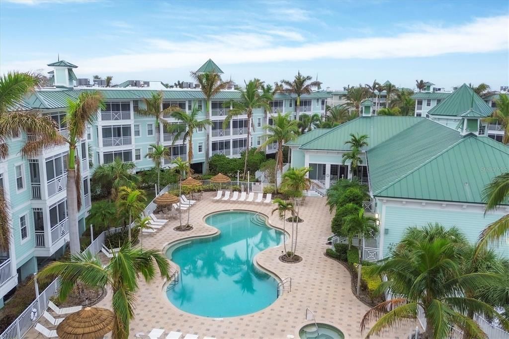 Exterior, Pool