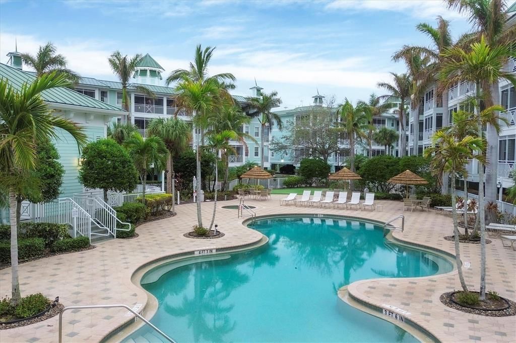 Exterior, Pool