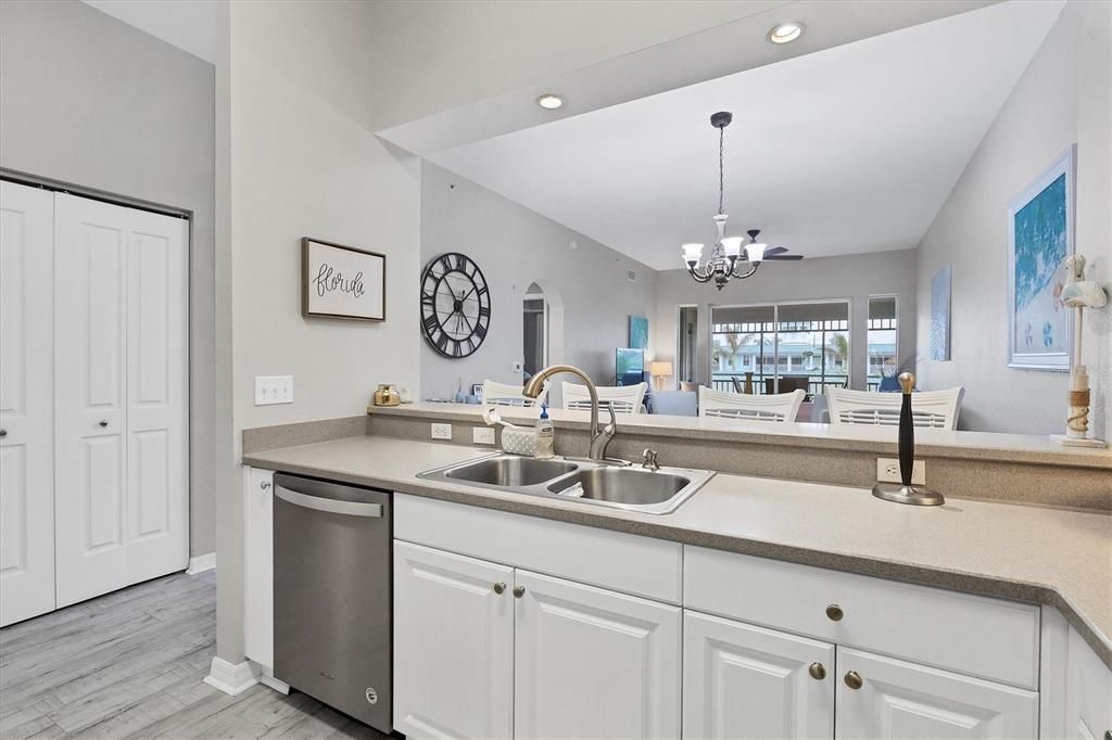 Chandelier, Interior, Kitchen, Recessed Lighting, Wood Texture Flooring