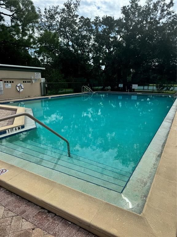 Exterior, Pool