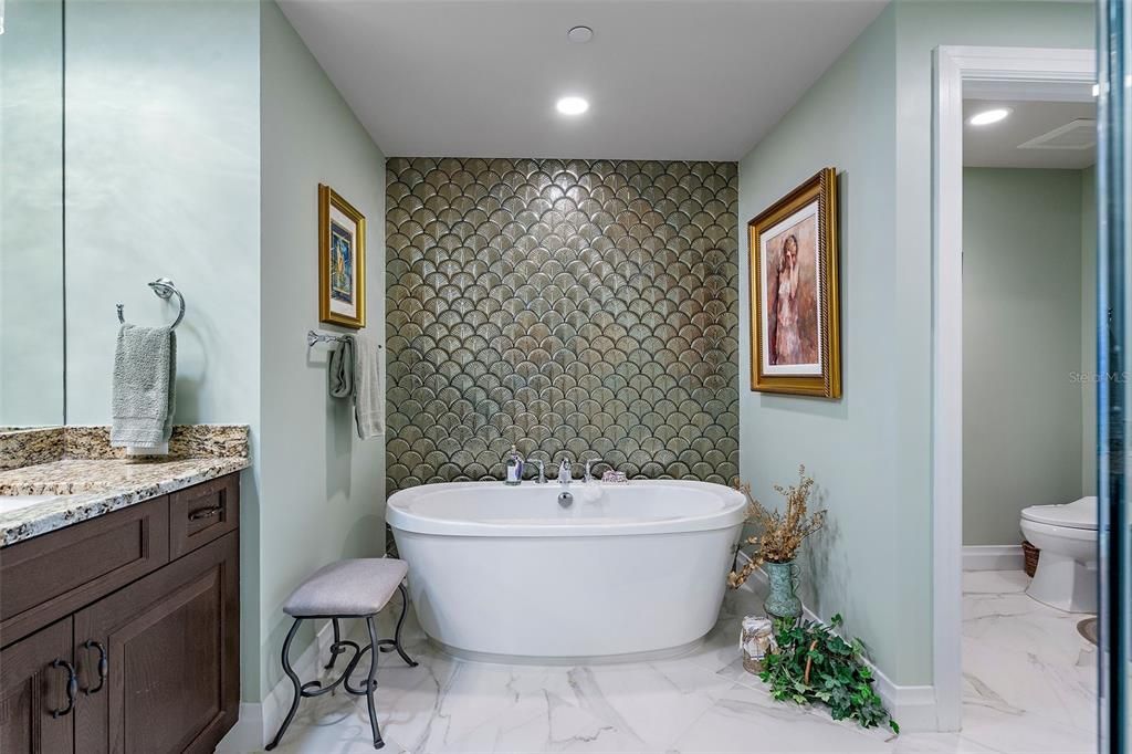Bathroom, Free Standing Baths, Interior, Marble, Recessed Lighting