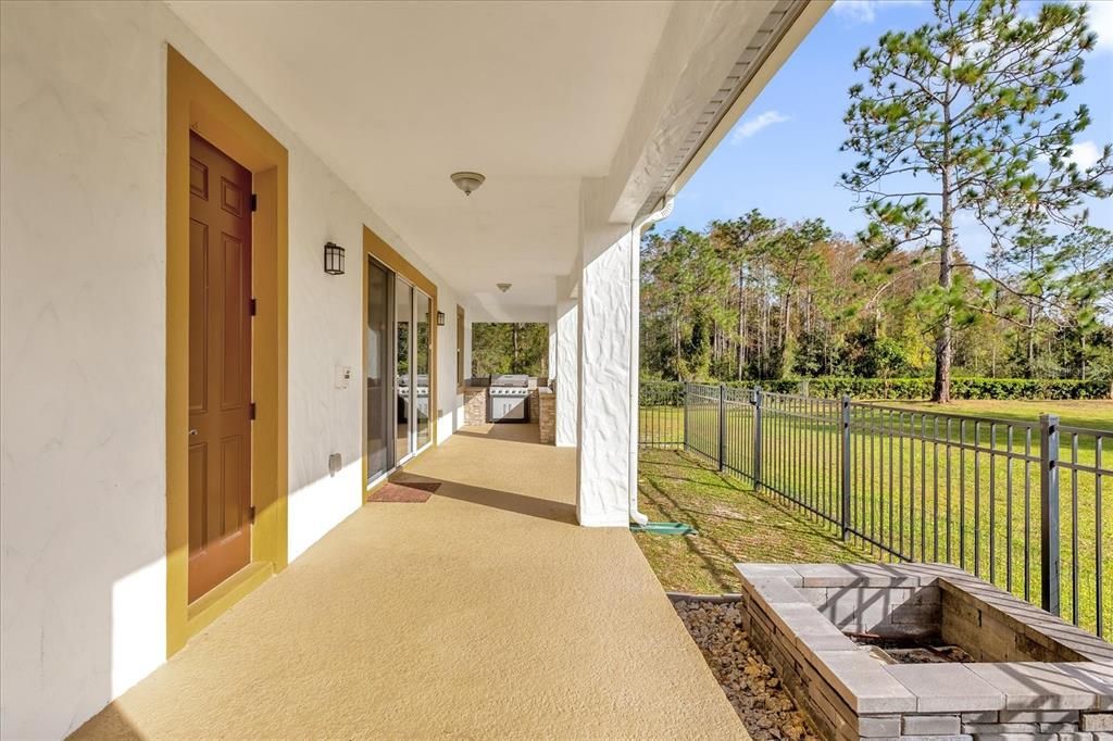 Backyard, Exterior