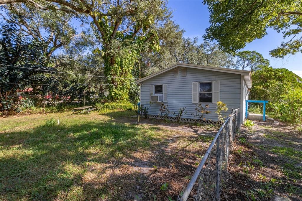 Backyard, Exterior