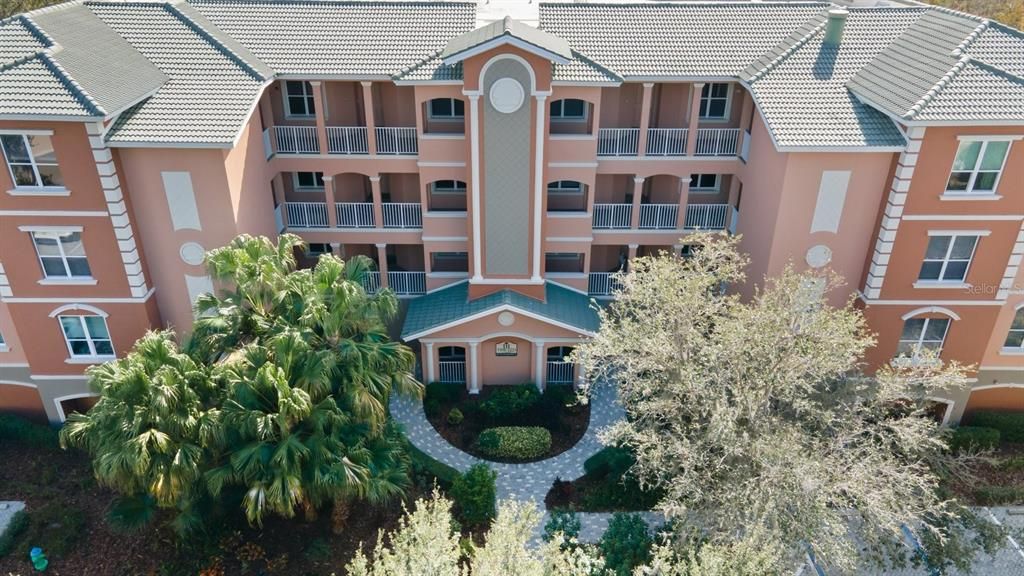 Exterior, Drone