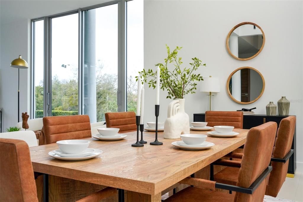 Dining room, Interior