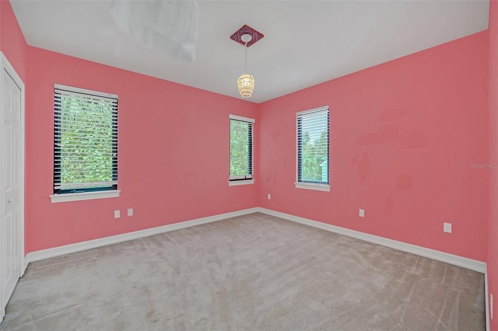 Empty room, Interior, Pendant Lights