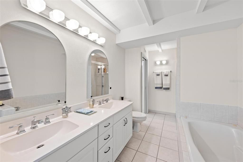 Bathroom, Dual Sink Vanities, Interior