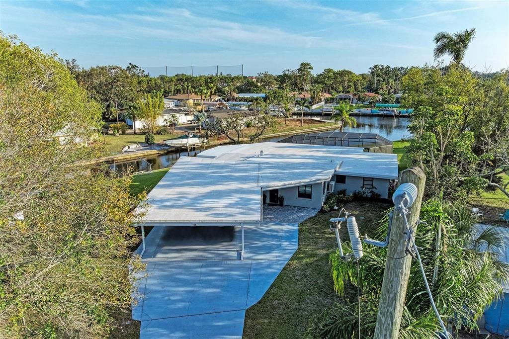 Exterior, Drone