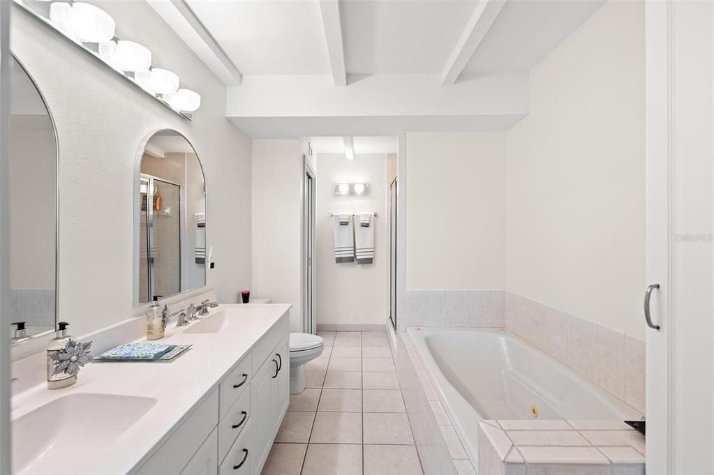 Bathroom, Dual Sink Vanities, Interior