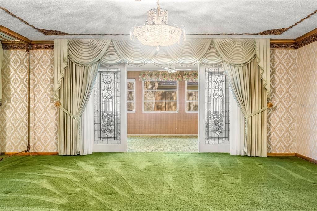 Chandelier, Empty room, Interior