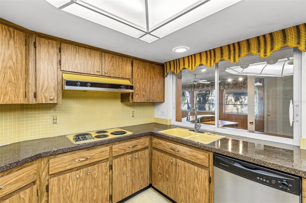Interior, Kitchen, Recessed Lighting