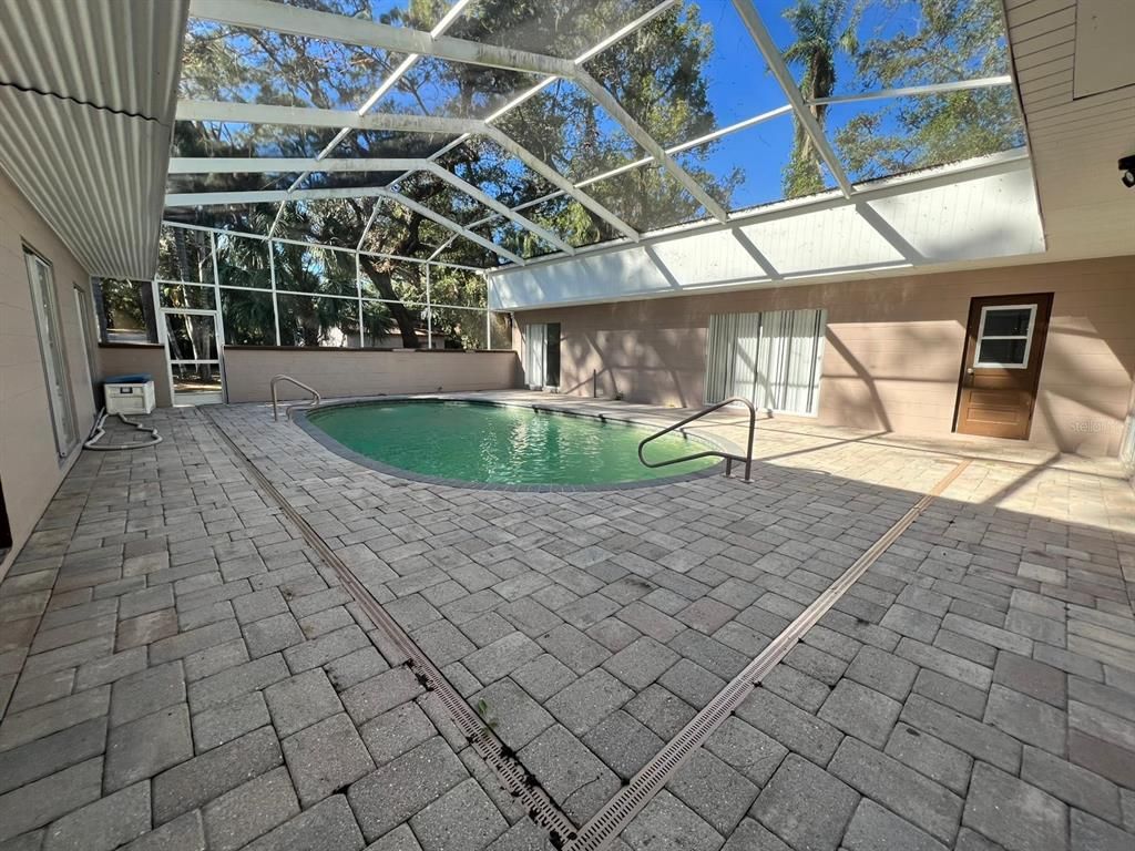 Glass Ceilings, Interior, Pool, Sun Room