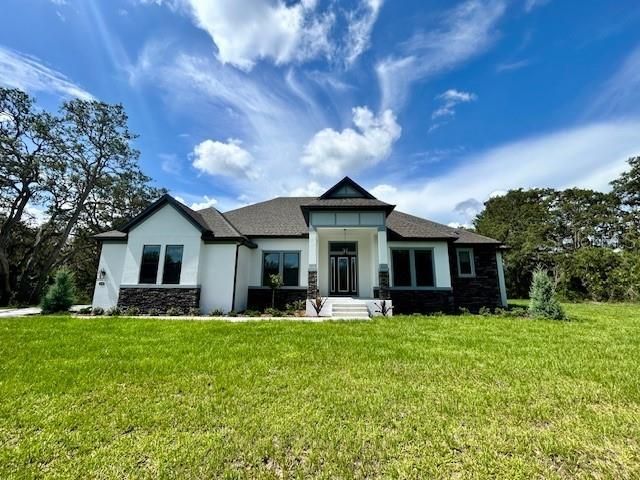 Backyard, Exterior, Facade, Ranch