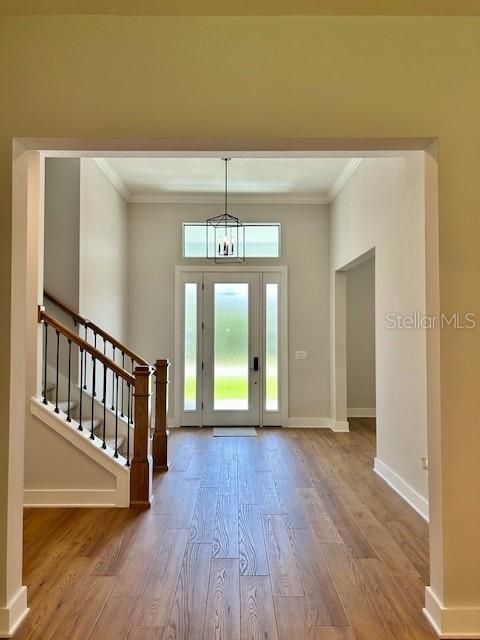 Interior, Pendant Lights, Wood Texture Flooring