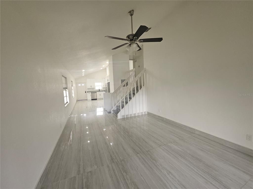 Empty room, Interior, Kitchen, Recessed Lighting