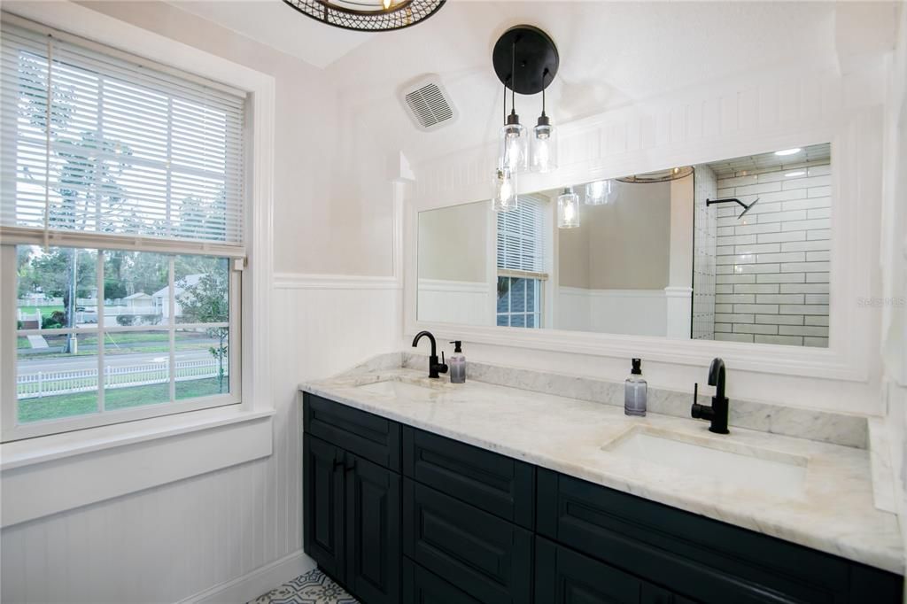 Bathroom, Dual Sink Vanities, Interior, Pendant Lights