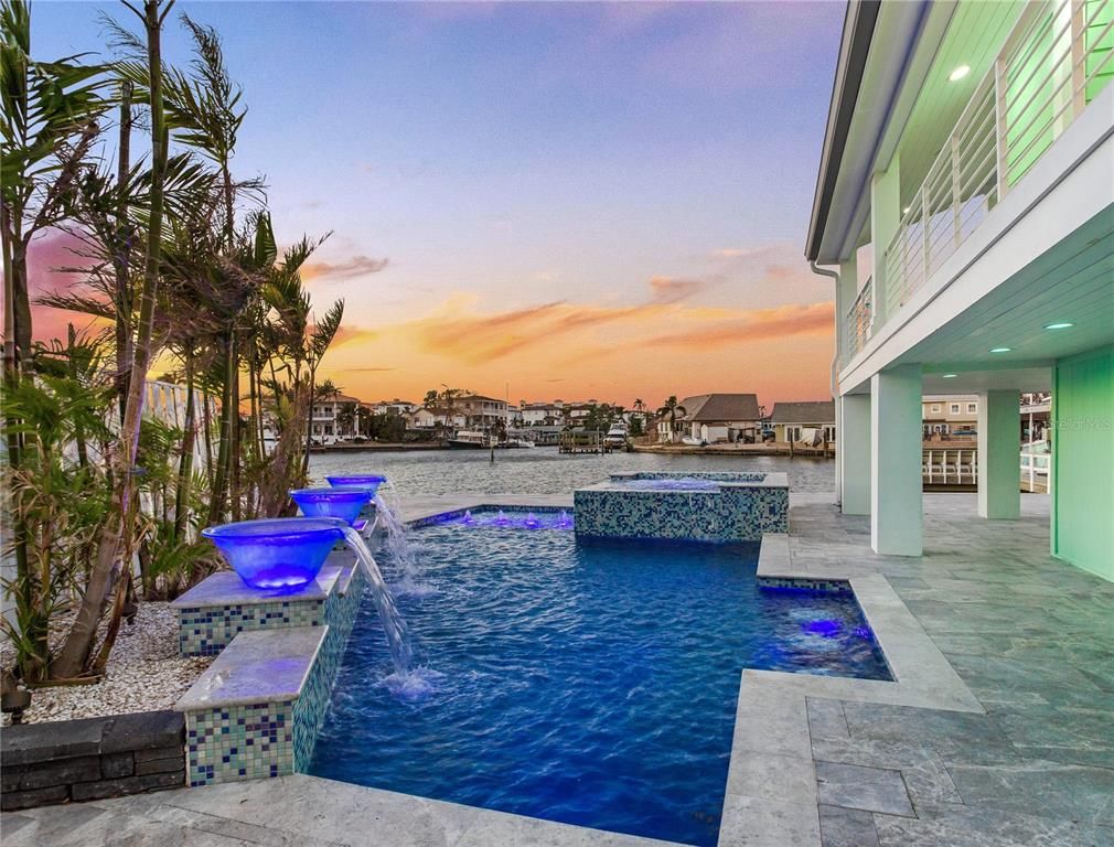 Exterior, Pool, Water