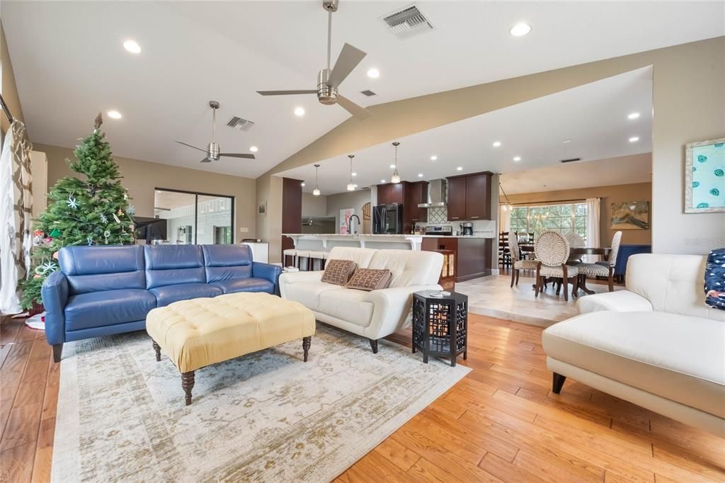 Dining room, Interior, Kitchen, Living room, Pendant Lights, Recessed Lighting, Stainless Steel Appliances, Wood Texture Flooring