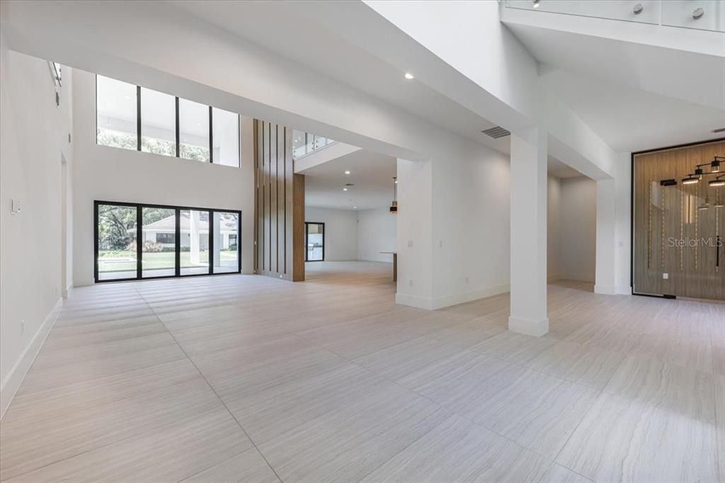 Empty room, Interior, Recessed Lighting