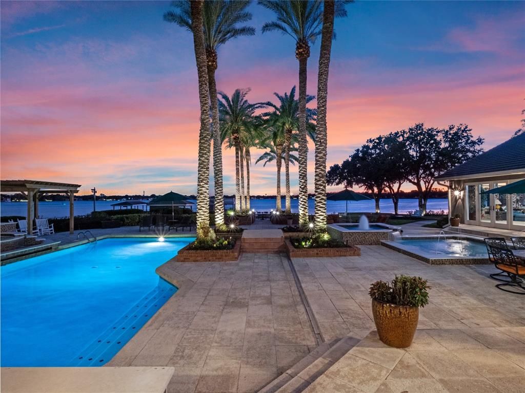Exterior, Pool