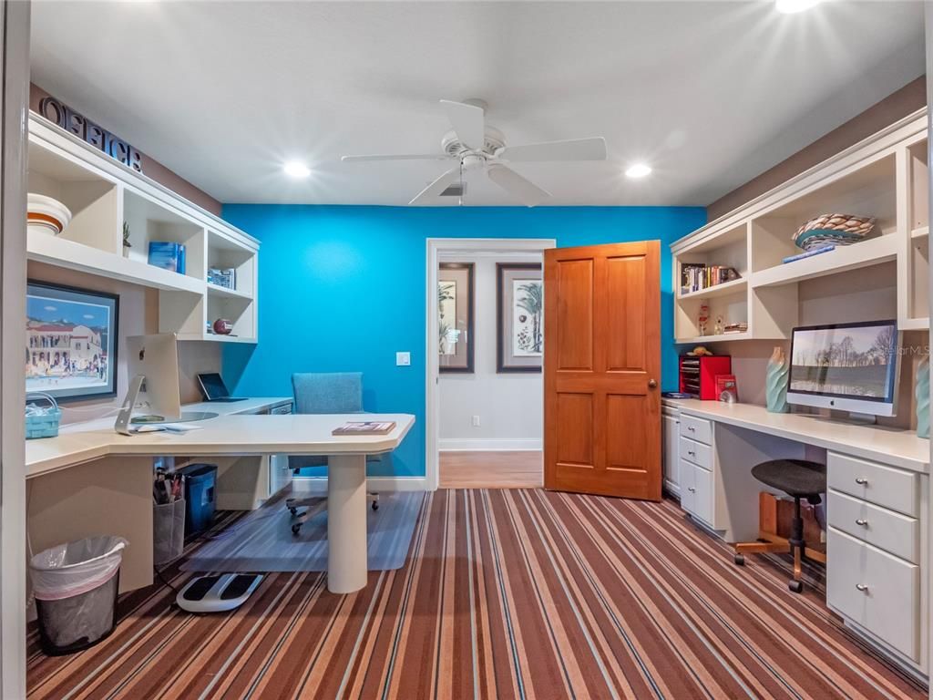 Home Office, Interior, Recessed Lighting, Wood Texture Flooring