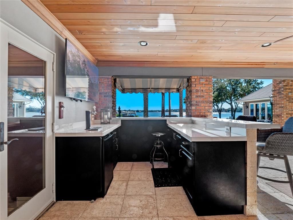 Exterior, Recessed Lighting